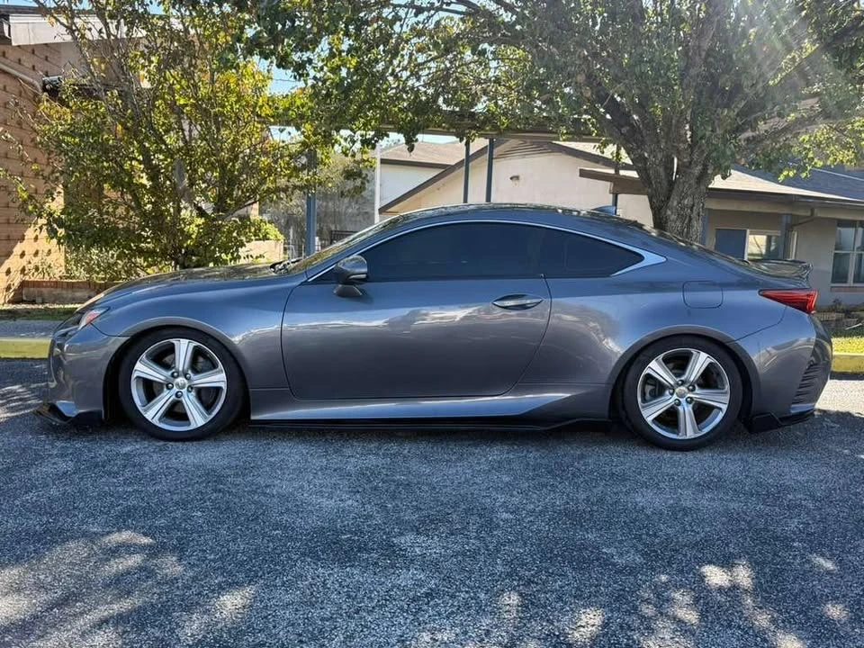 2016 Lexus RC - Image 3 of 14