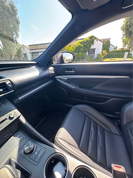 2016 Lexus RC - Image 6 of 7