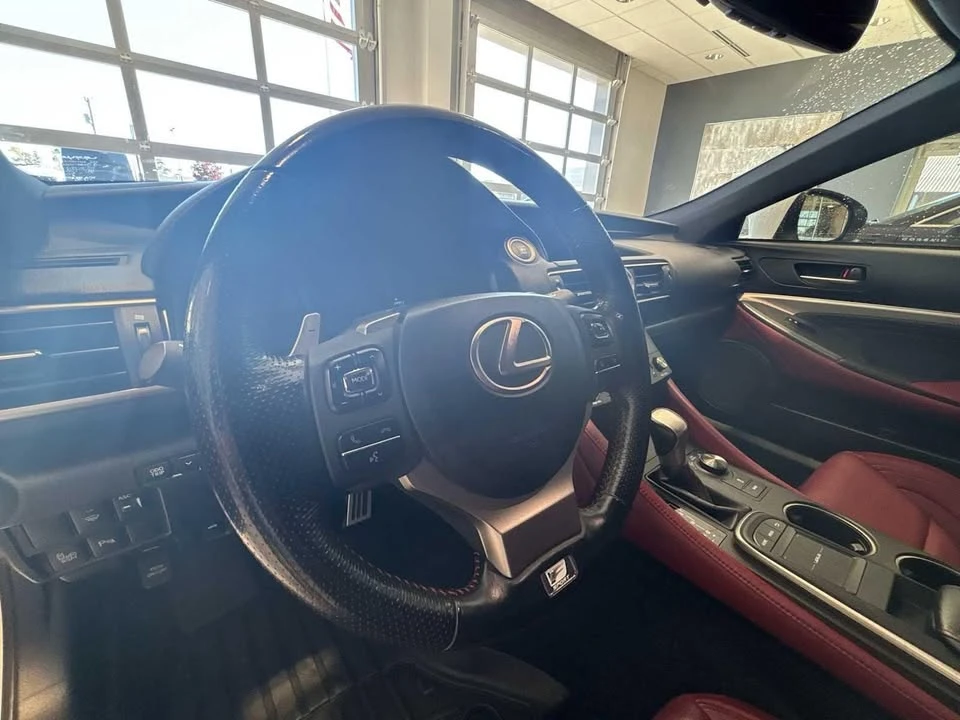 2016 Lexus RC - Image 12 of 15