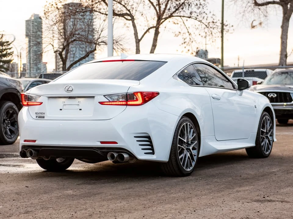 2016 Lexus RC - Image 6 of 18