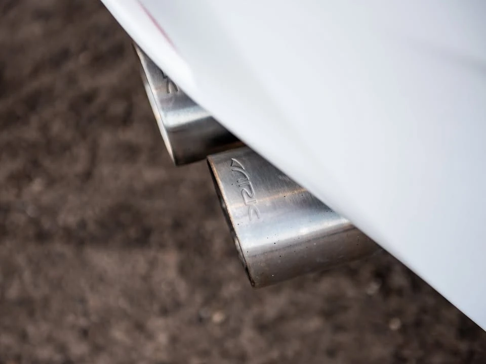 2016 Lexus RC - Image 7 of 18
