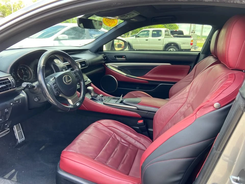 2016 Lexus RC - Image 9 of 20
