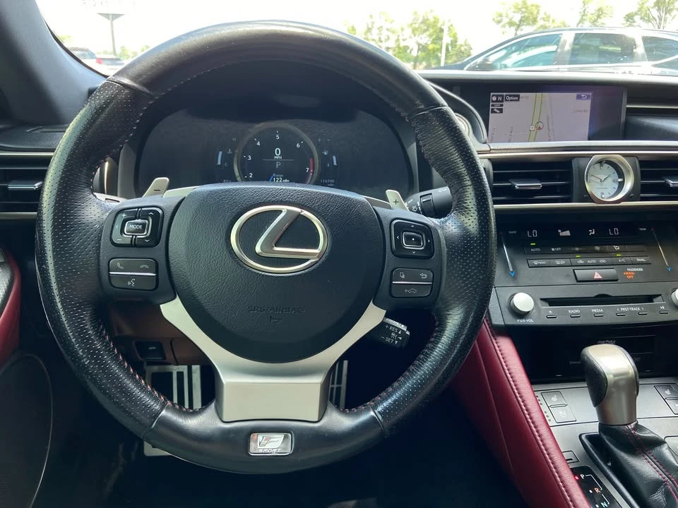 2016 Lexus RC - Image 10 of 20
