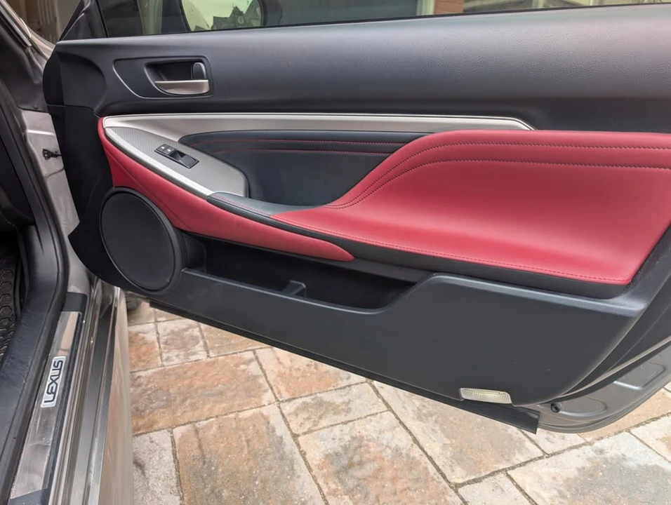 2016 Lexus RC - Image 7 of 20