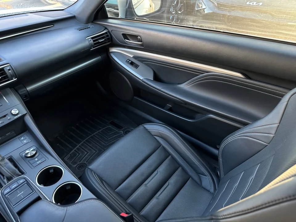 2016 Lexus RC F - Image 8 of 10