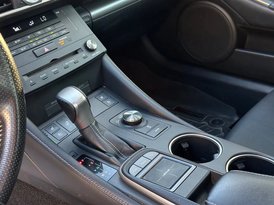2016 Lexus RC F - Image 10 of 10