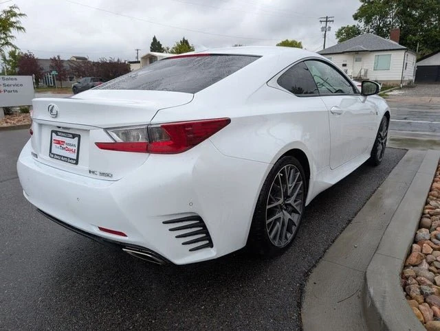 2016 Lexus RC - Image 3 of 6