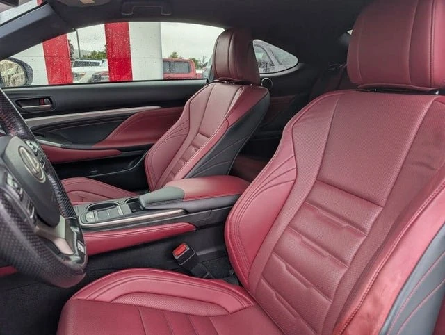 2016 Lexus RC - Image 5 of 6