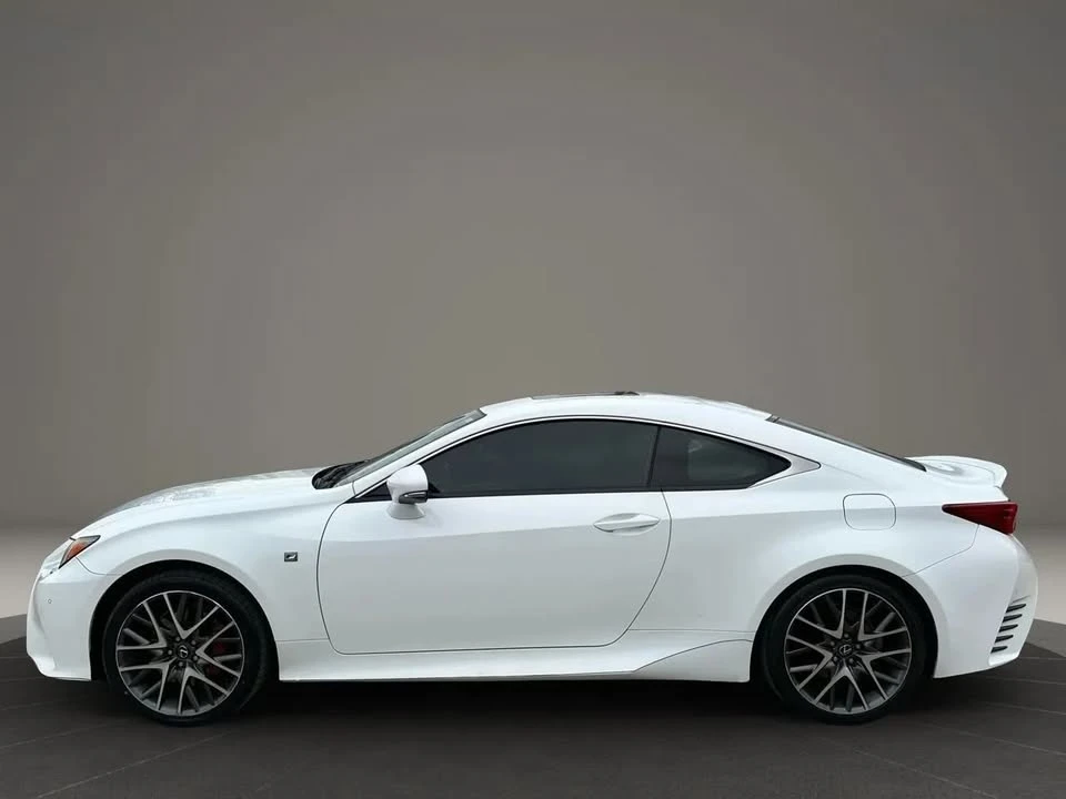 2016 Lexus RC - Image 3 of 19
