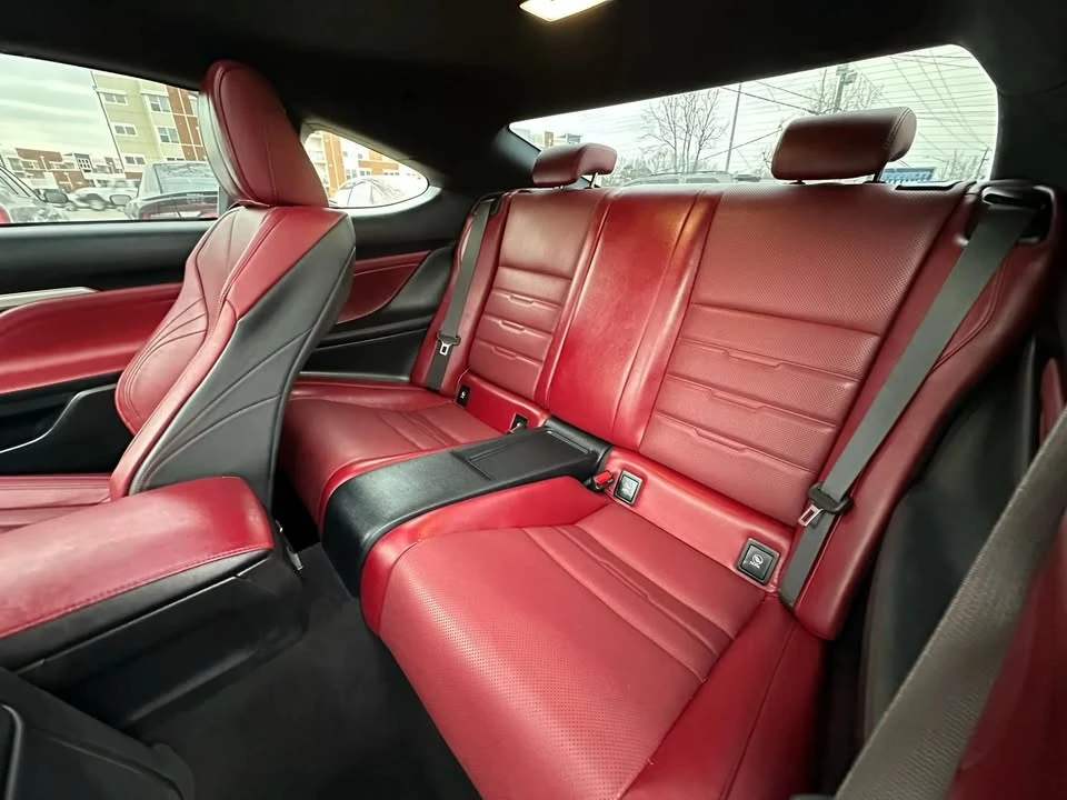 2016 Lexus RC - Image 13 of 19