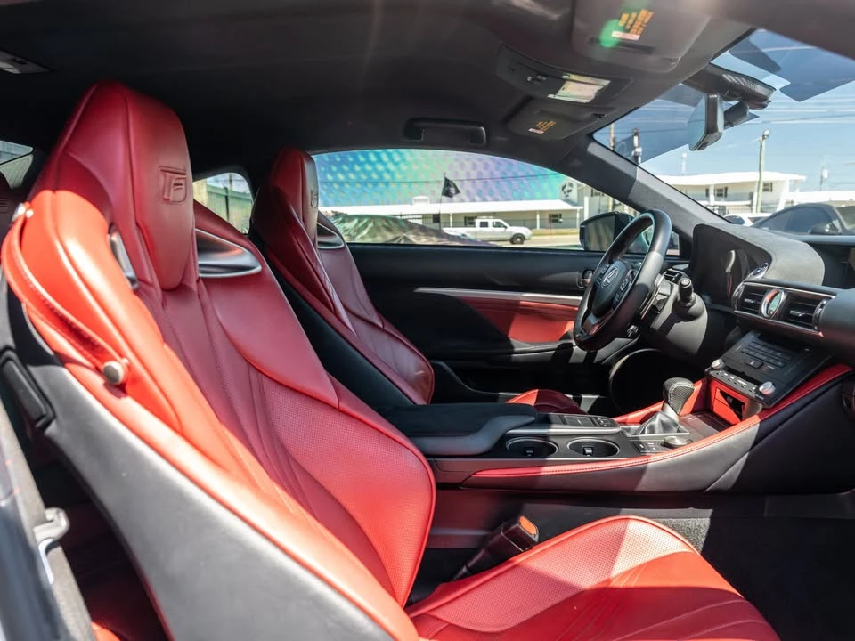 2016 Lexus RC F - Image 5 of 17