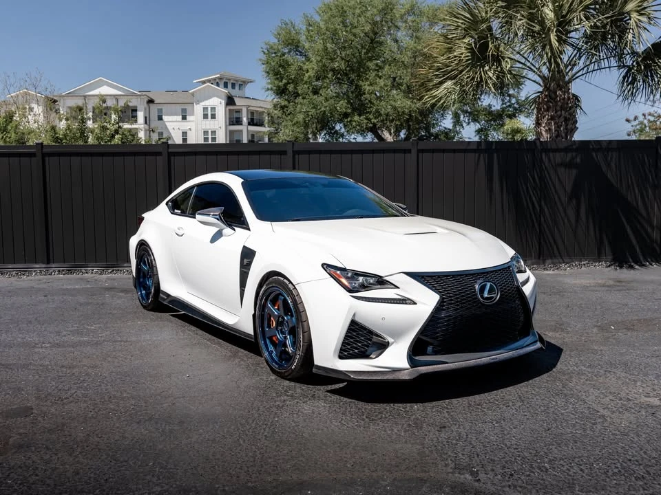 2016 Lexus RC F - Image 14 of 17