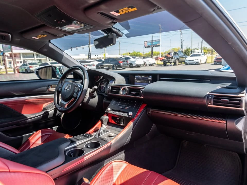 2016 Lexus RC F - Image 6 of 17