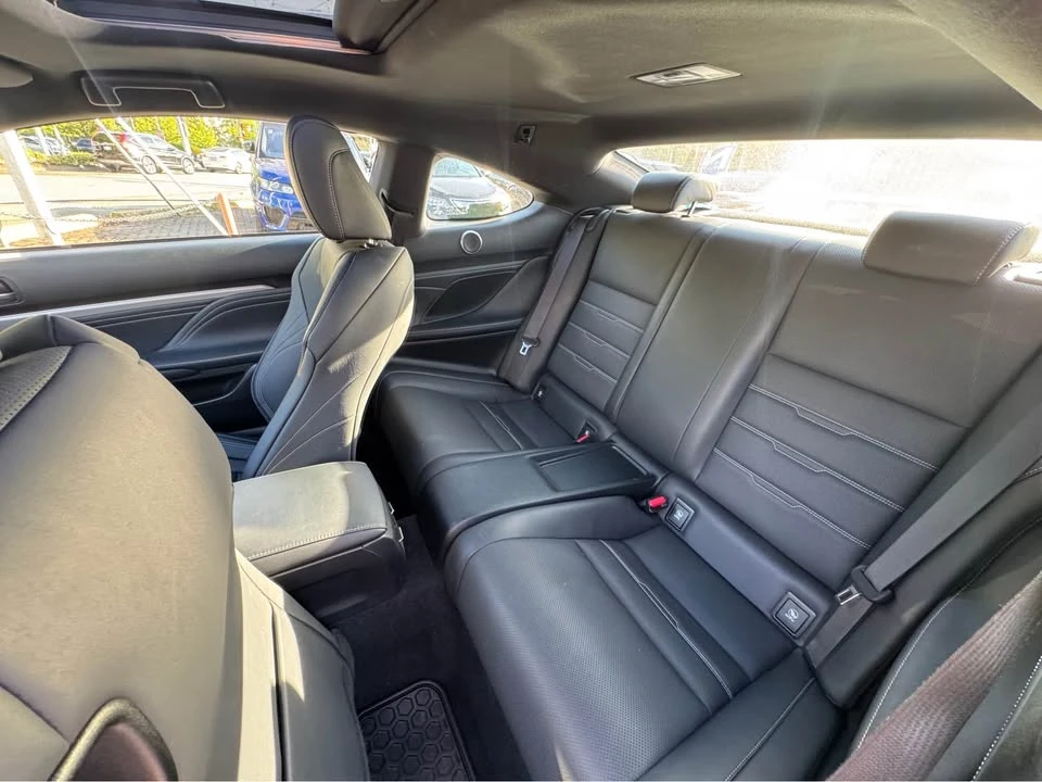 2016 Lexus RC - Image 14 of 20