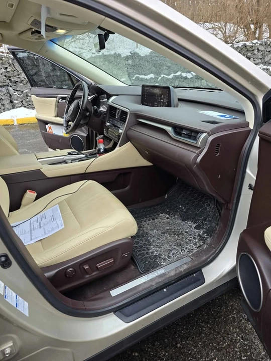 2016 Lexus RX 4th Gen - Image 7 of 8