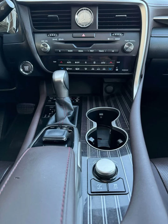 2016 Lexus RX 4th Gen - Image 5 of 7