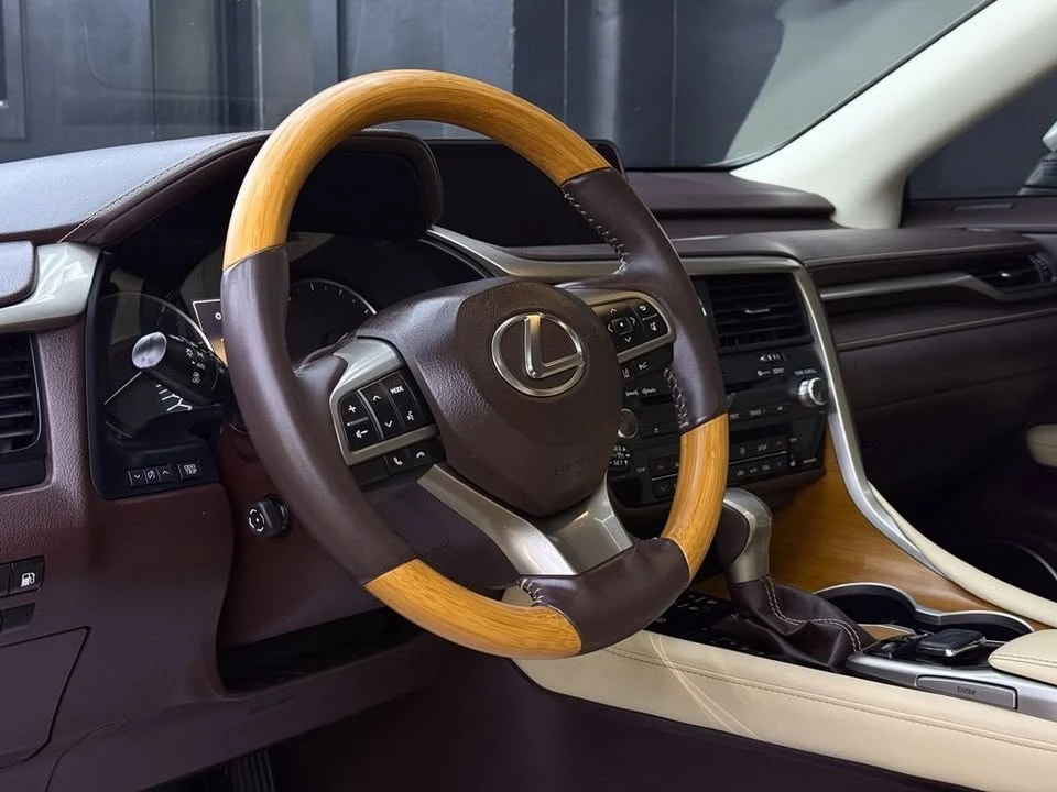 2016 Lexus RX 4th Gen - Image 13 of 19