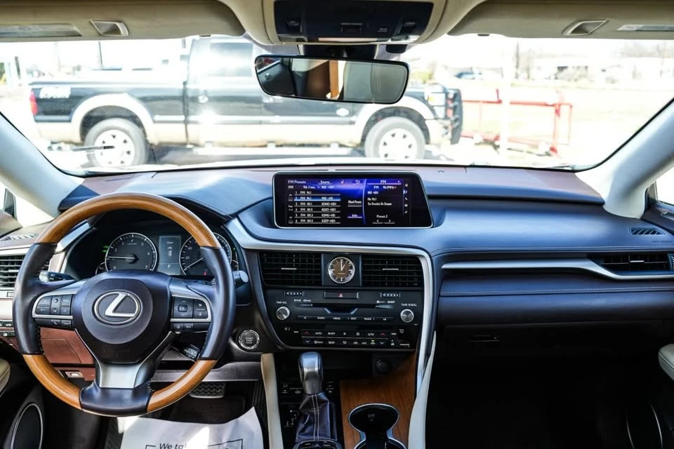 2016 Lexus RX 4th Gen - Image 9 of 11