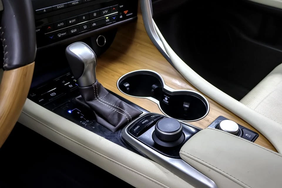 2016 Lexus RX 4th Gen - Image 17 of 20