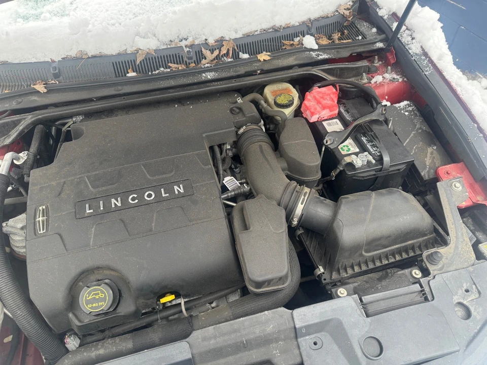 2016 Lincoln MKS - Image 11 of 20