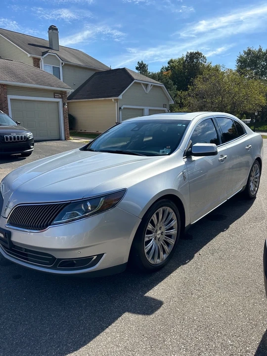 2016 Lincoln MKS - Image 5 of 13