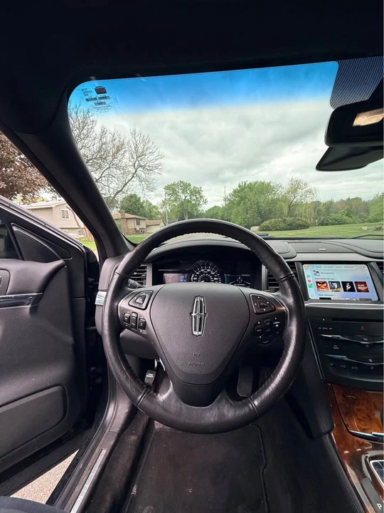 2016 Lincoln MKS - Image 10 of 10