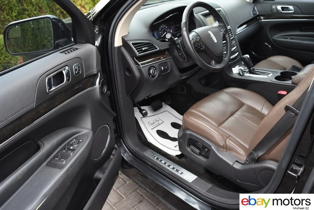 2016 Lincoln MKT - Image 11 of 21