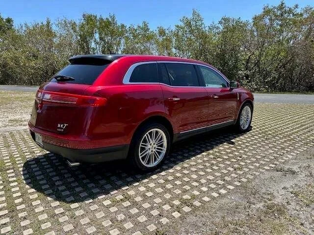 2016 Lincoln MKT - Image 5 of 21