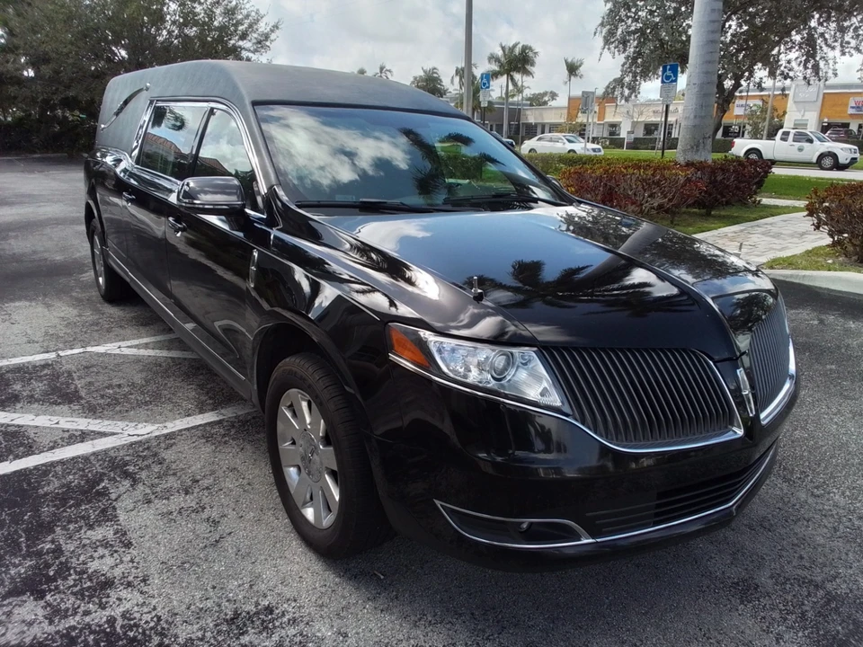 2016 Lincoln MKT - Image 6 of 28