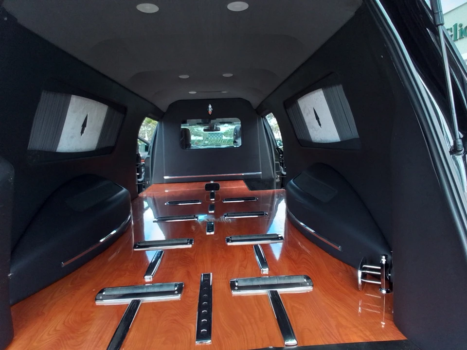 2016 Lincoln MKT - Image 15 of 28