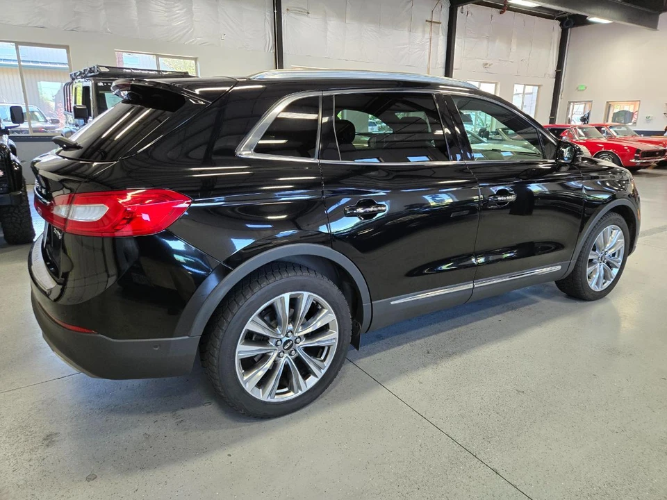 2016 Lincoln MKX - Image 4 of 16