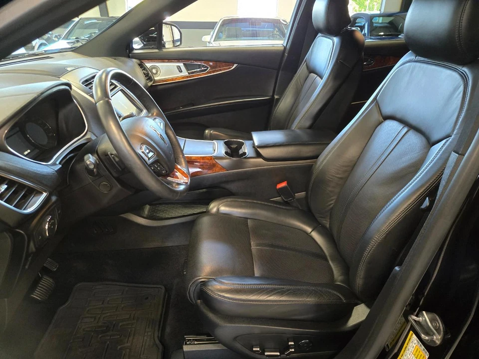 2016 Lincoln MKX - Image 8 of 16