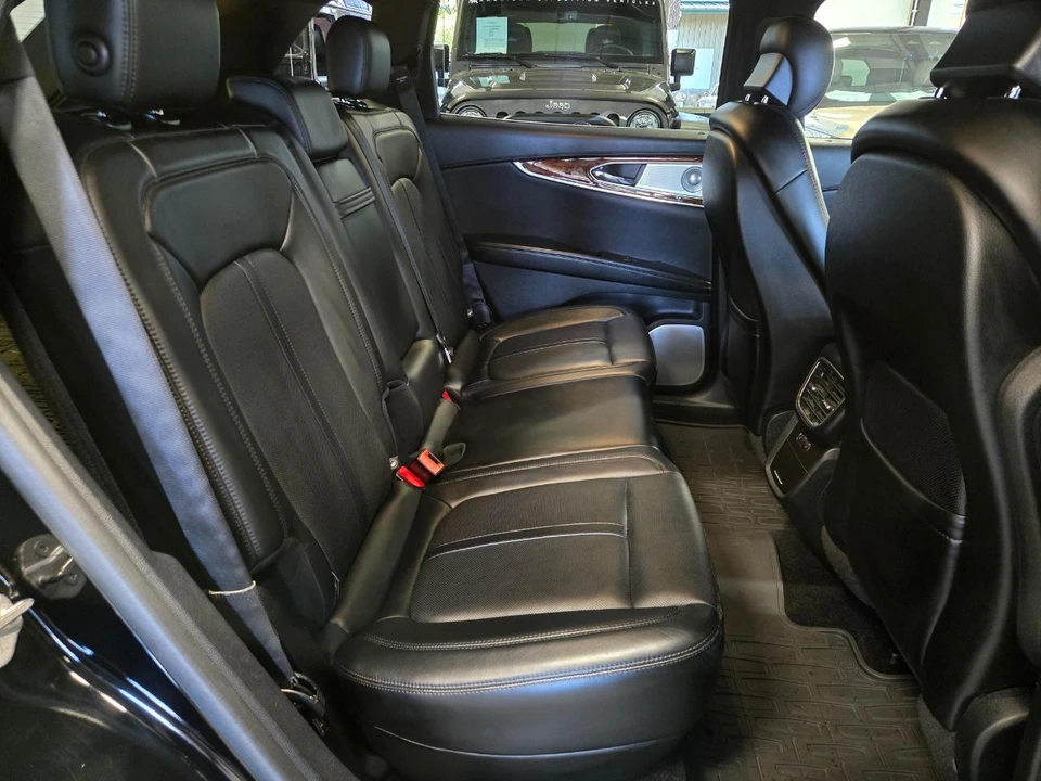 2016 Lincoln MKX - Image 10 of 16