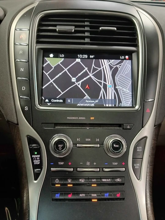 2016 Lincoln MKX - Image 4 of 15