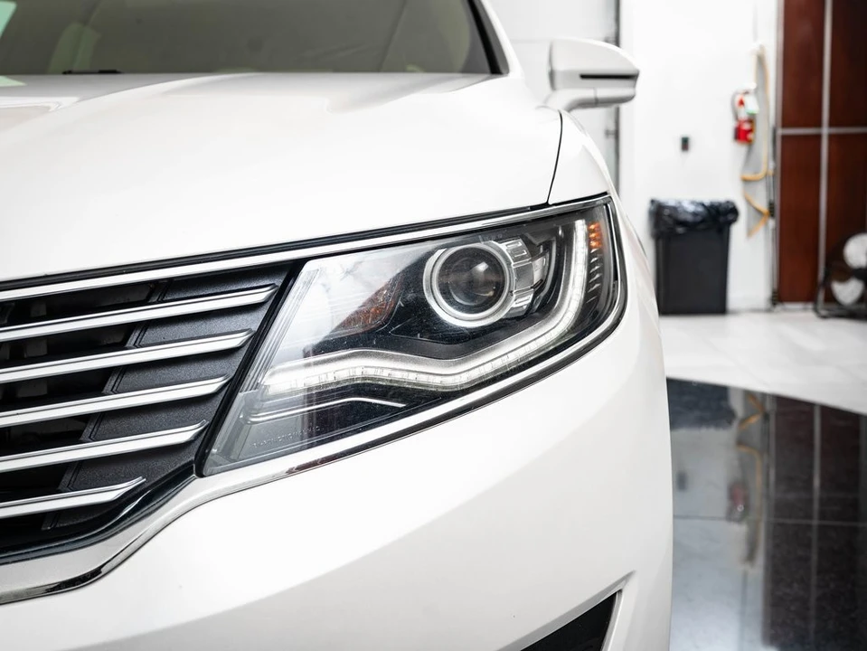 2016 Lincoln MKX - Image 15 of 21
