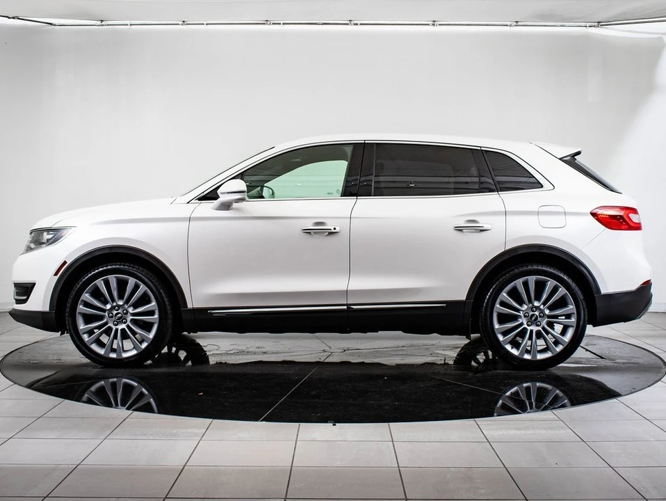 2016 Lincoln MKX - Image 12 of 21
