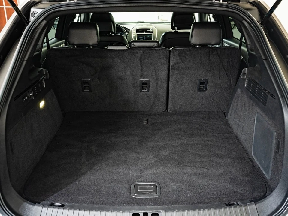 2016 Lincoln MKX - Image 16 of 21