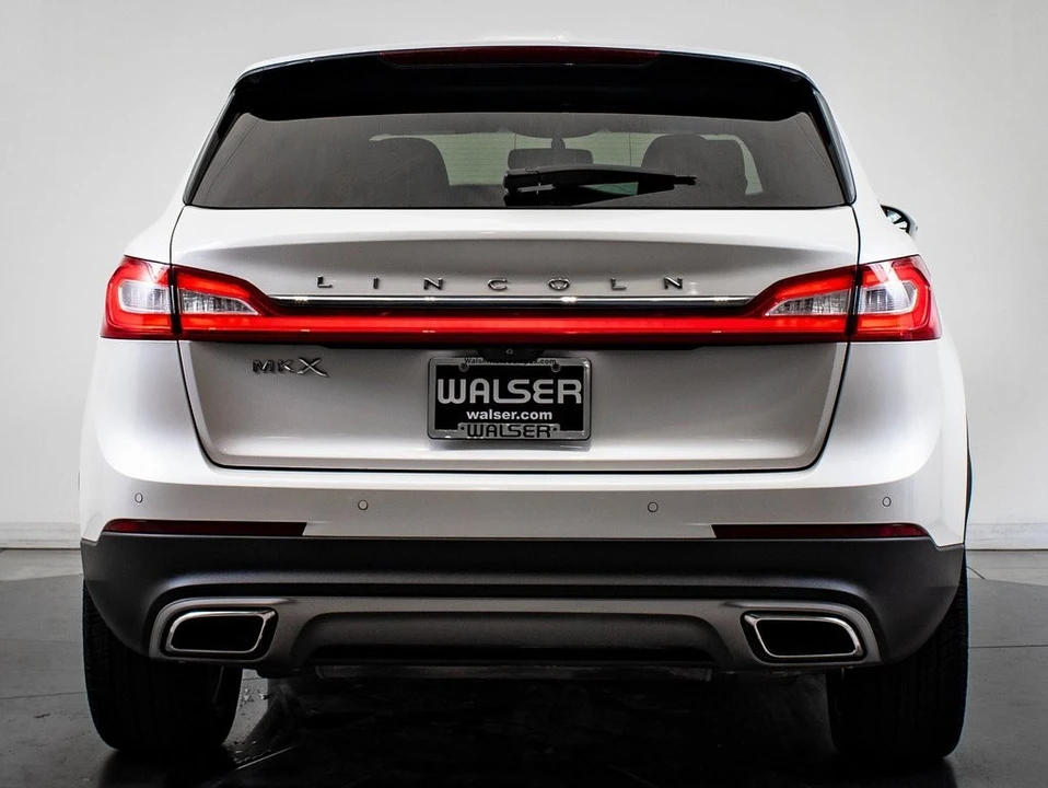 2016 Lincoln MKX - Image 10 of 21