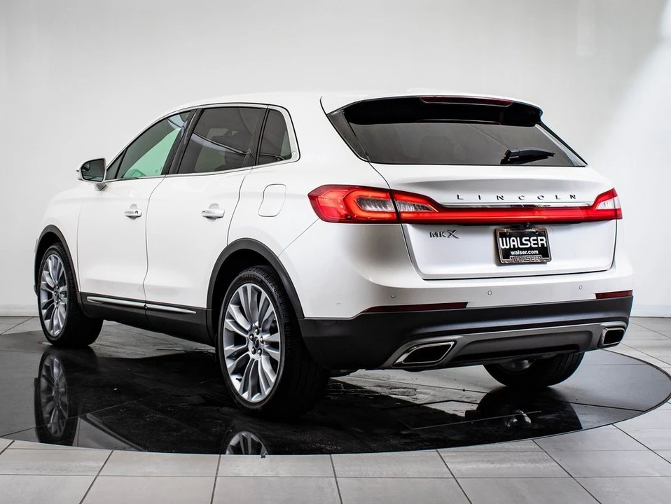 2016 Lincoln MKX - Image 11 of 21