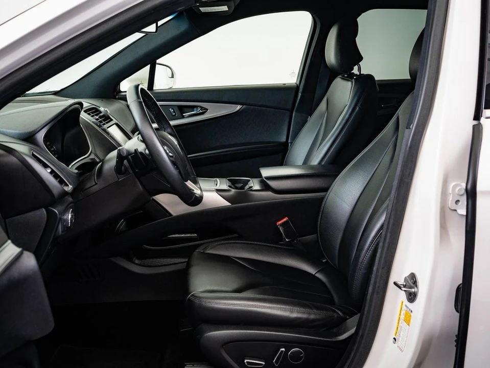 2016 Lincoln MKX - Image 17 of 21