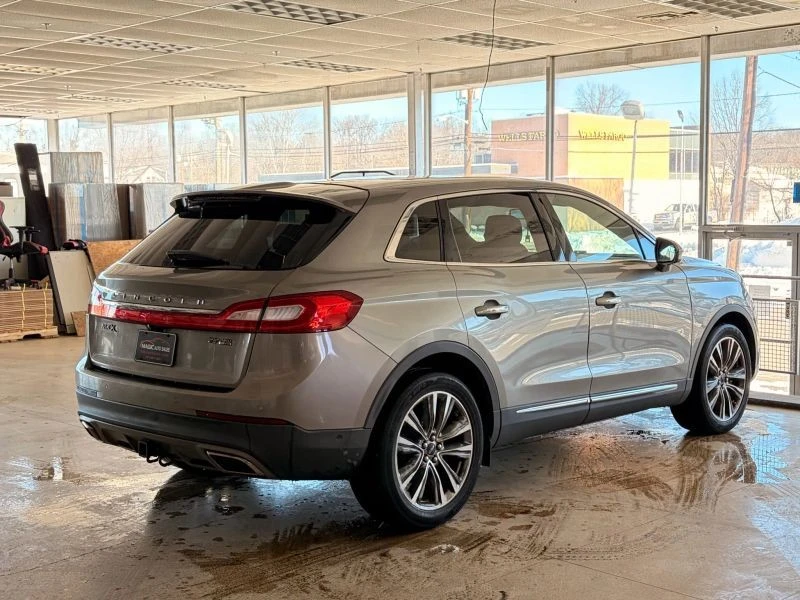 2016 Lincoln MKX - Image 7 of 12
