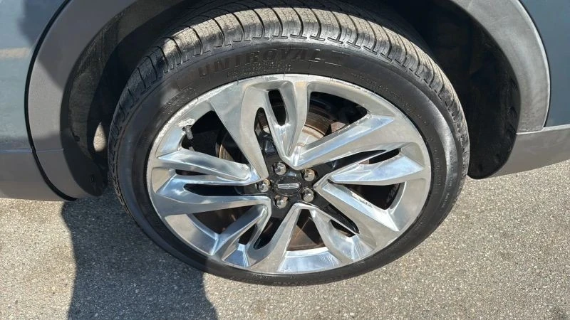 2016 Lincoln MKX - Image 9 of 12