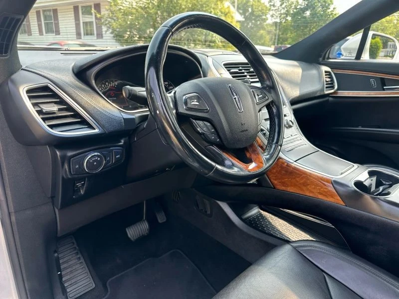 2016 Lincoln MKX - Image 10 of 12