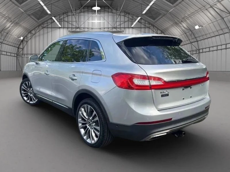 2016 Lincoln MKX - Image 9 of 12