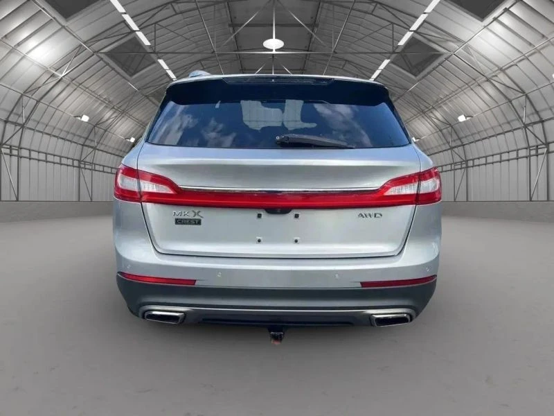 2016 Lincoln MKX - Image 8 of 12