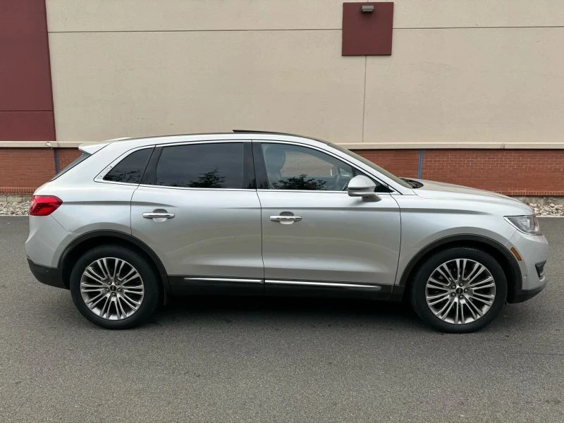 2016 Lincoln MKX - Image 11 of 12