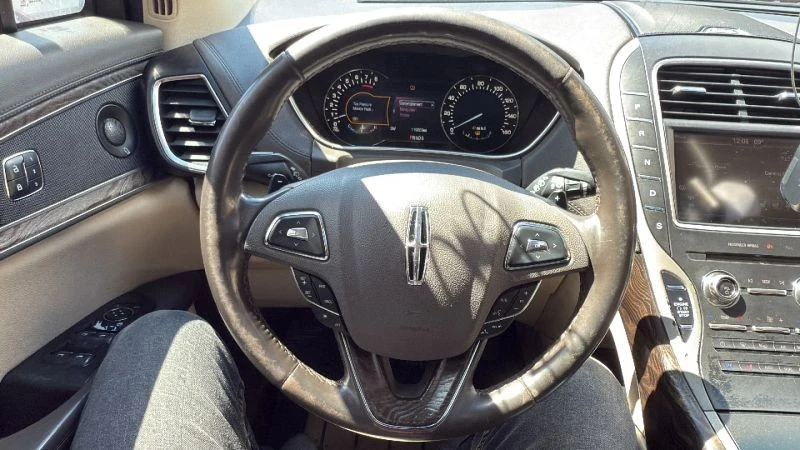 2016 Lincoln MKX - Image 10 of 12