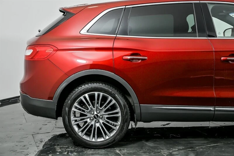 2016 Lincoln MKX - Image 12 of 21