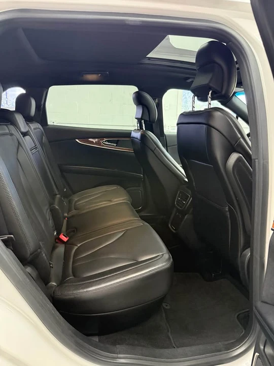 2016 Lincoln MKX - Image 11 of 20