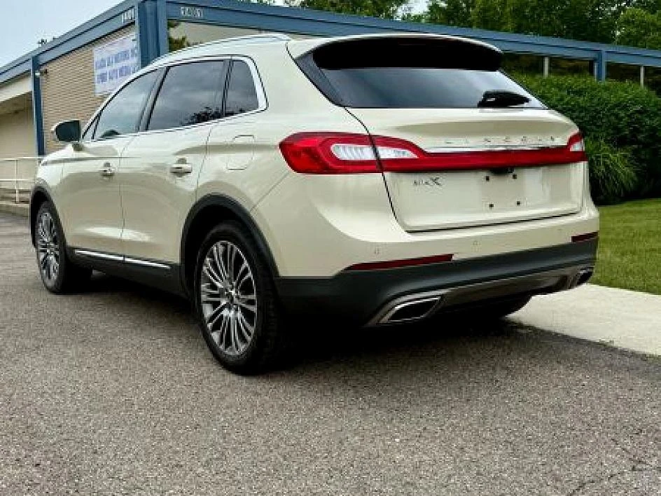 2016 Lincoln MKX - Image 6 of 21